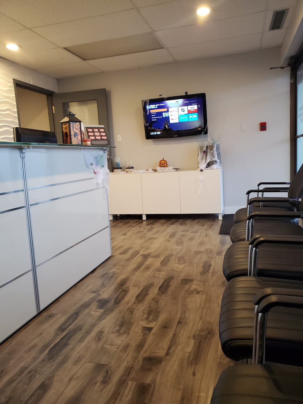 University Dental & Hygiene Clinic | 258 King St N Unit #10, Waterloo, ON N2J 2Y9, Canada | Phone: (226) 338-4016