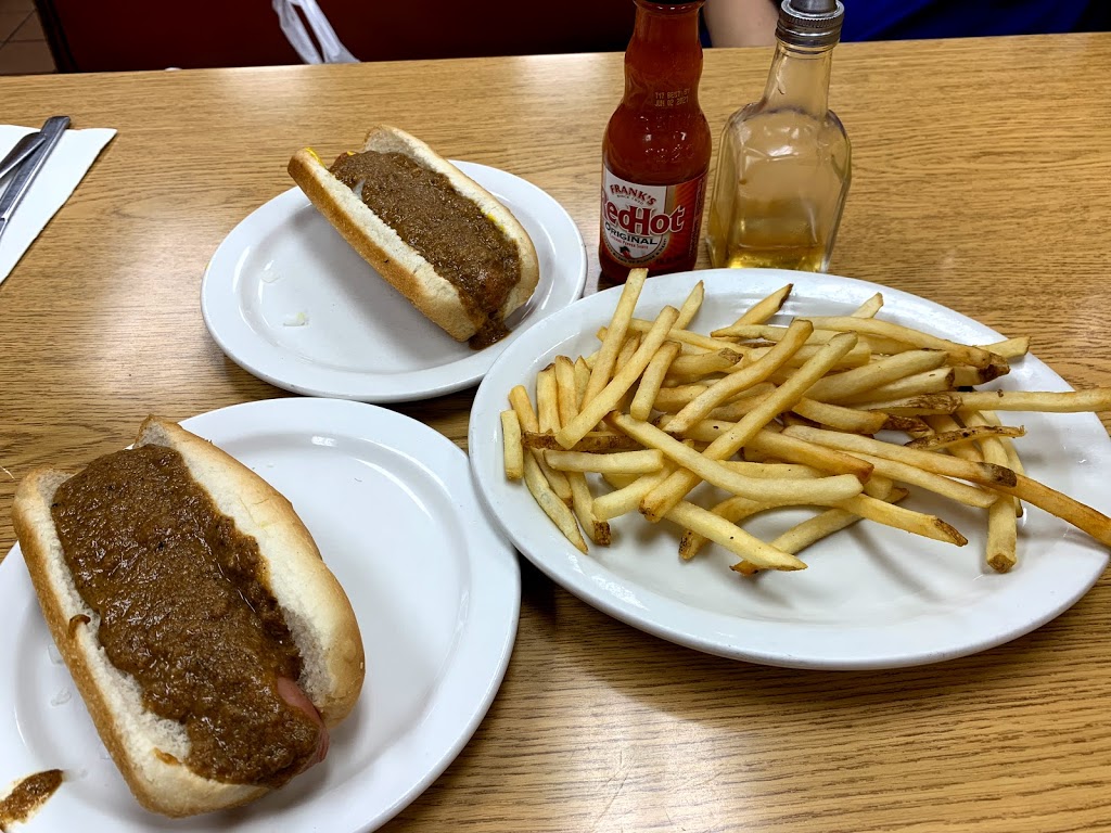 Louies Texas Red Hots | 3905 Southwestern Blvd, Orchard Park, NY 14127, USA | Phone: (716) 648-6200