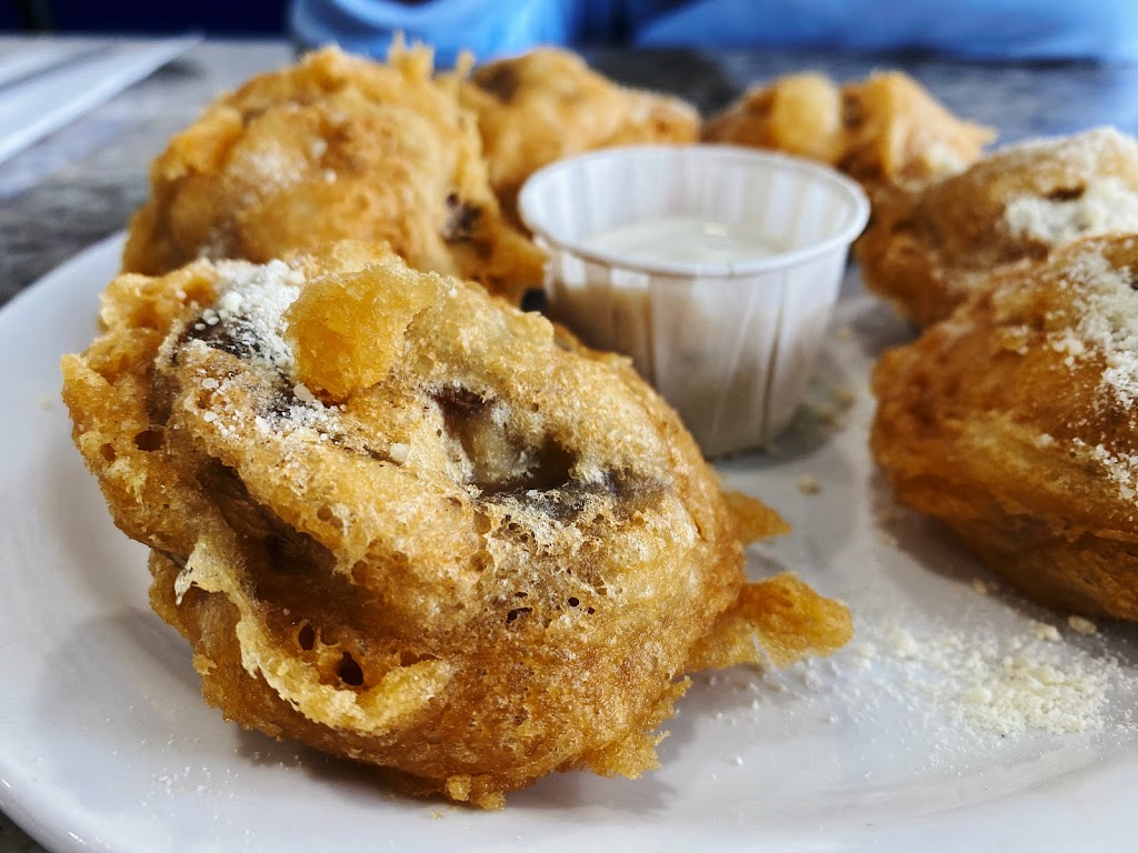 Halibut House Fish & Chips | 265 Edward St, Aurora, ON L4G 3M7, Canada | Phone: (905) 503-8881