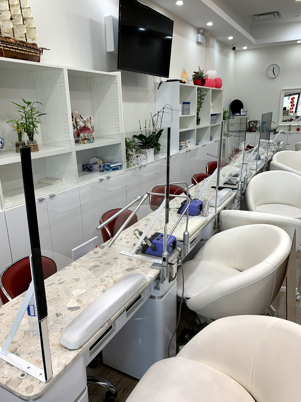 Pedi N Nails Riverview | hair care | 5 Montpelier St, Brampton, ON L6Y 0C3, Canada | 9054535000 OR +1 905-453-5000