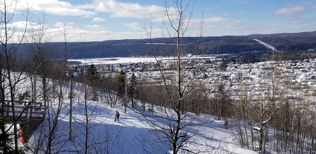 Centre municipal de ski | 700 Rue Desbiens, La Tuque, QC G9X 4E6, Canada | Phone: (819) 523-4422