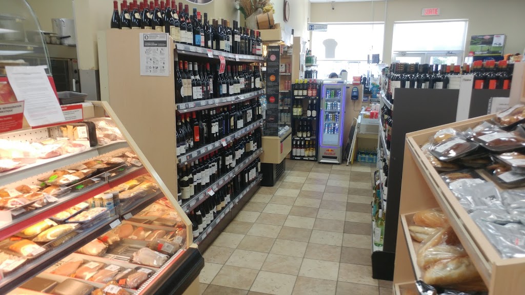 Alimentation Larouche | 891 Rte des Fondateurs, Larouche, QC G0W 1Z0, Canada | Phone: (418) 695-2522