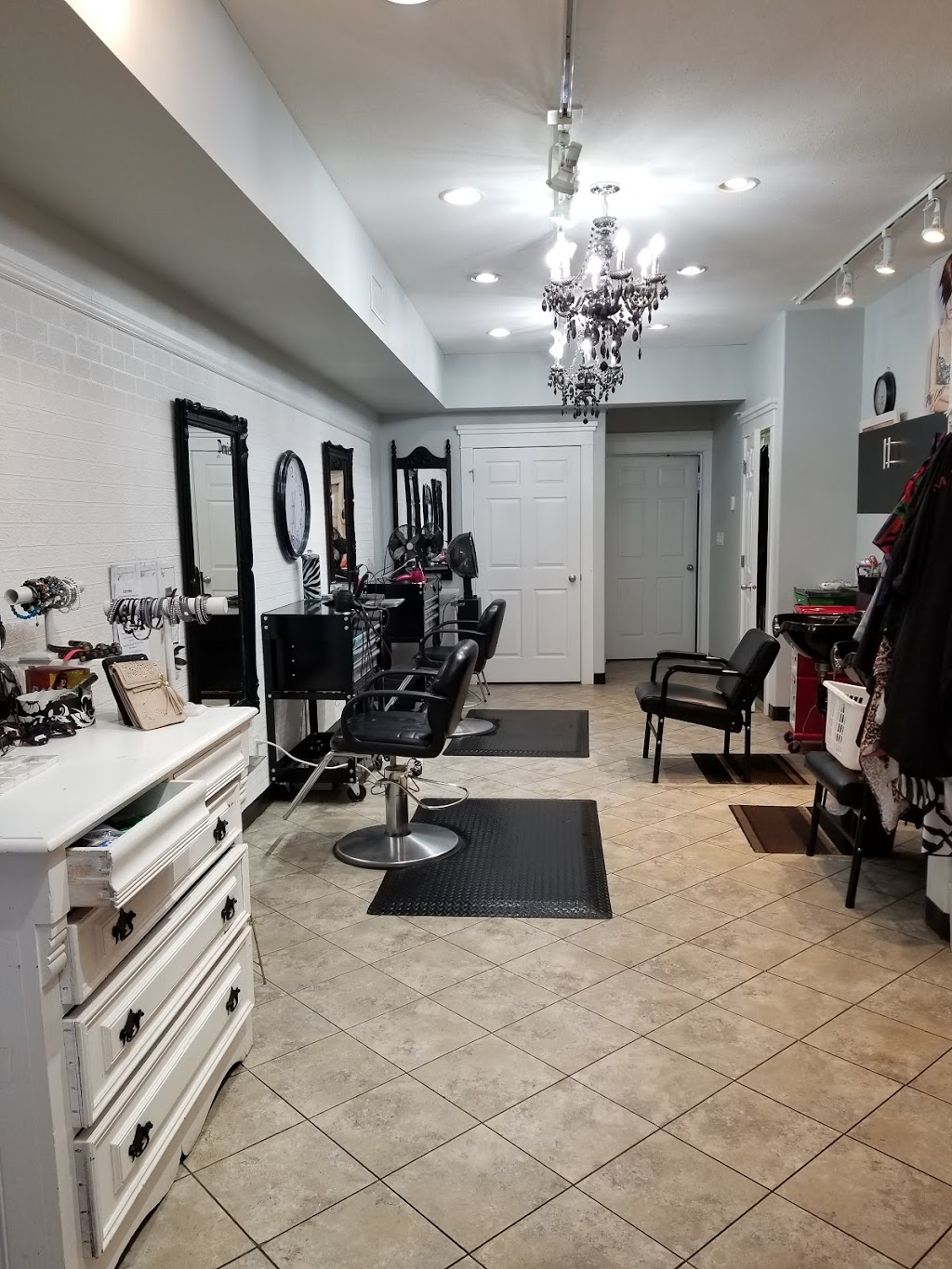 Urban Market | 5108 50th St, Clive, AB T0C 0Y0, Canada | Phone: (403) 784-4443