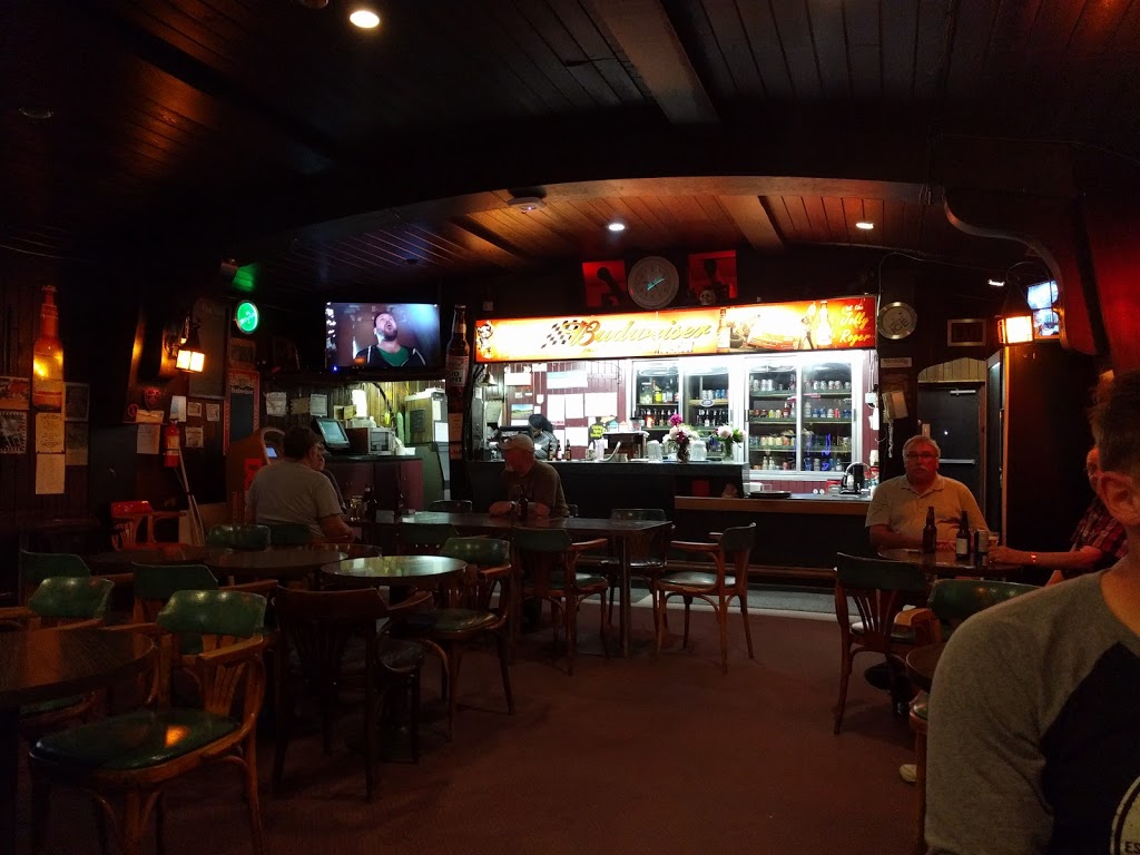 Jolly Roger Beer Store & Tavern | 4109 5th Ave, Regina, SK S4T 0M3, Canada | Phone: (306) 522-0888
