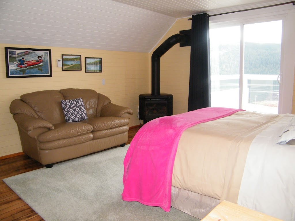 Outdoor Lovers Bed & Breakfast | 2661 2nd Ave, Port Alberni, BC V9Y 1Z6, Canada | Phone: (778) 814-7829