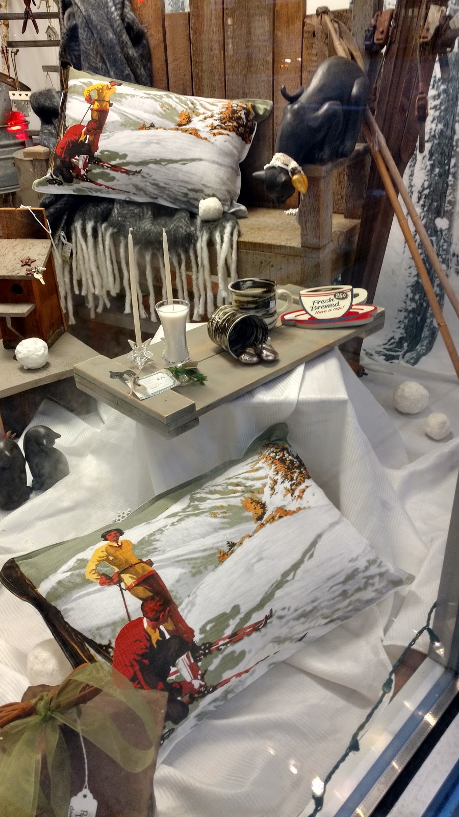 Liberty Home Decor | 19 Harbour St, Port Dover, ON N0A 1N0, Canada | Phone: (226) 290-0310