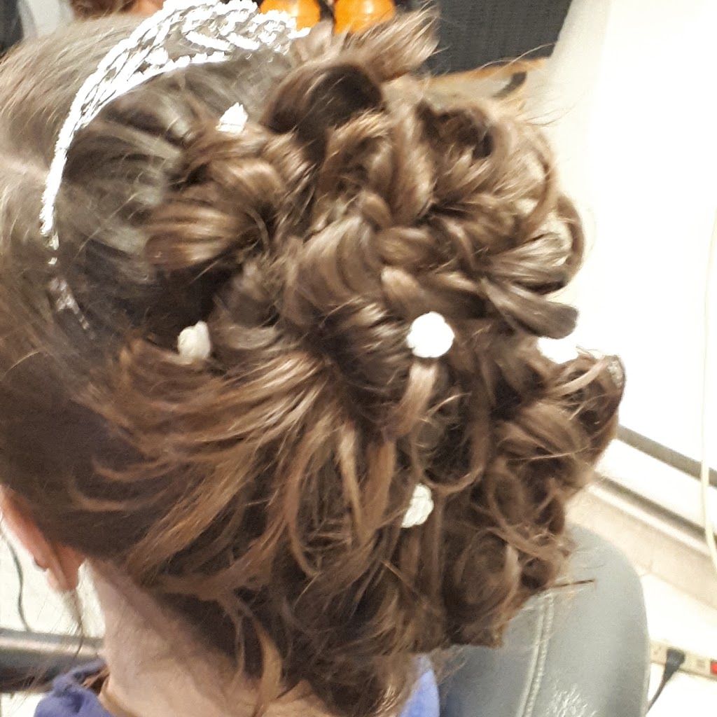 Coiffure par Excellence | 247 Rue de leglise, Roxton Falls, QC J0H 1E0, Canada | Phone: (450) 204-7581