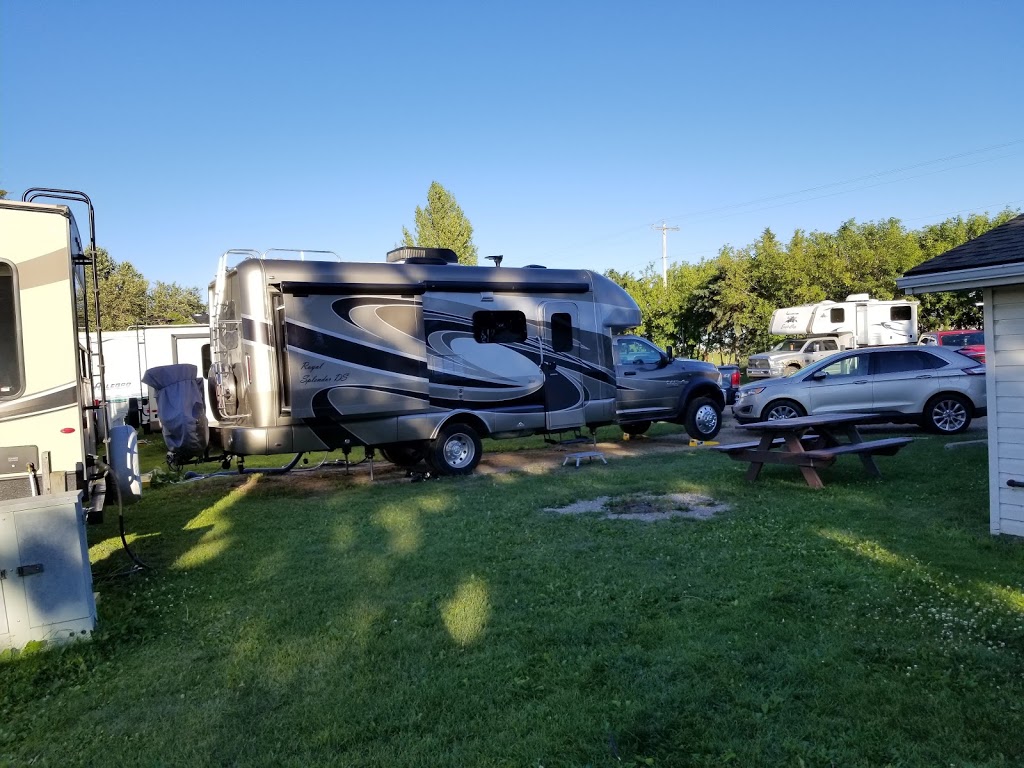 Shakers Acres RV Park & Campground | 21530 103 Ave NW, Edmonton, AB T5S 2C4, Canada | Phone: (780) 447-3564
