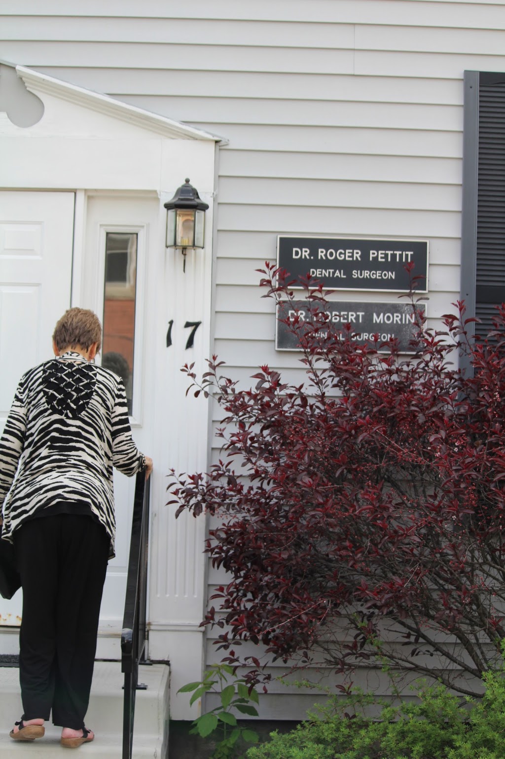 Morin Robert Dr | 17 Pearl St, St Thomas, ON N5P 2P1, Canada | Phone: (519) 633-6661