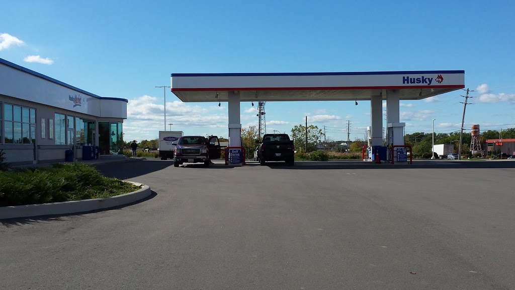 St.Catharines Husky Travel Centre | 615 York Rd, Niagara-on-the-Lake, ON L0S 1J0, Canada | Phone: (905) 684-1128