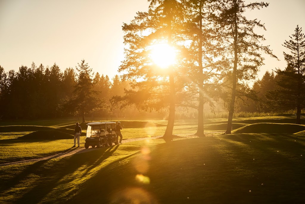 Guildford Golf & Country Club | 7929 152 St, Surrey, BC V3S 3M5, Canada | Phone: (604) 594-0282