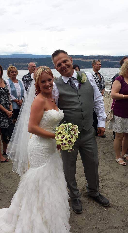 Valley Floral Wholesale | 1184 High Rd, Kelowna, BC V1Y 7B1, Canada | Phone: (250) 861-3656