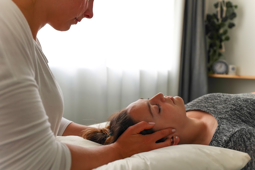 Julia Durham Osteopathy | 9 Av. de la Baie de Valois, Pointe-Claire, QC H9S 5H2, Canada | Phone: (514) 777-3020