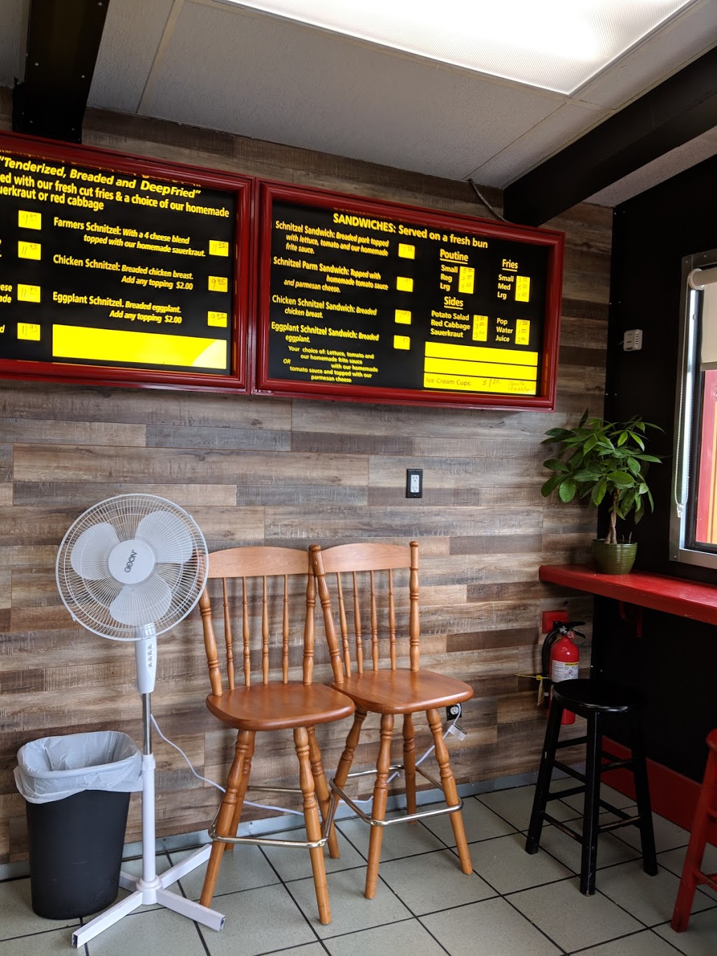The Schnitzel Shack | 3 Toronto Rd, Port Hope, ON L1A 3R4, Canada | Phone: (905) 885-5551