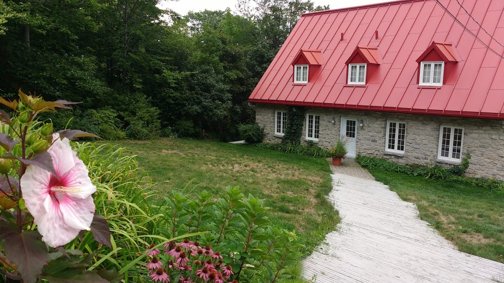 Galerie Boutique Pétronille | 8141, Chemin Royal, Sainte-Pétronille, QC G0A 4C0, Canada | Phone: (418) 828-2869