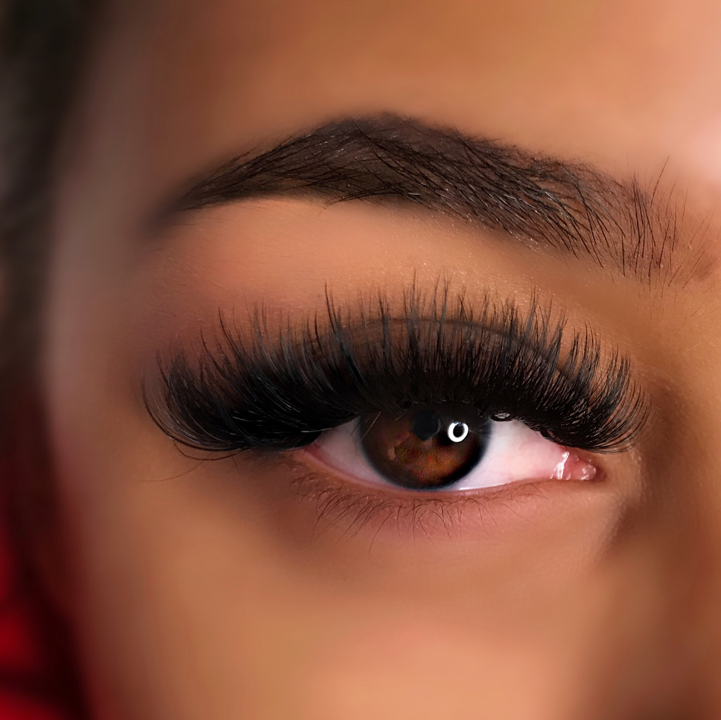 LashClout.co | 48 Clarington Blvd, Bowmanville, ON L1C 7E5, Canada | Phone: (289) 685-6879