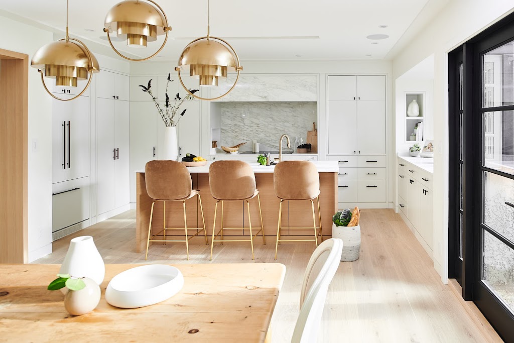 Andrea Rodman Interiors | 1633 W 3rd Ave, Vancouver, BC V6J 1K1, Canada | Phone: (604) 338-7817