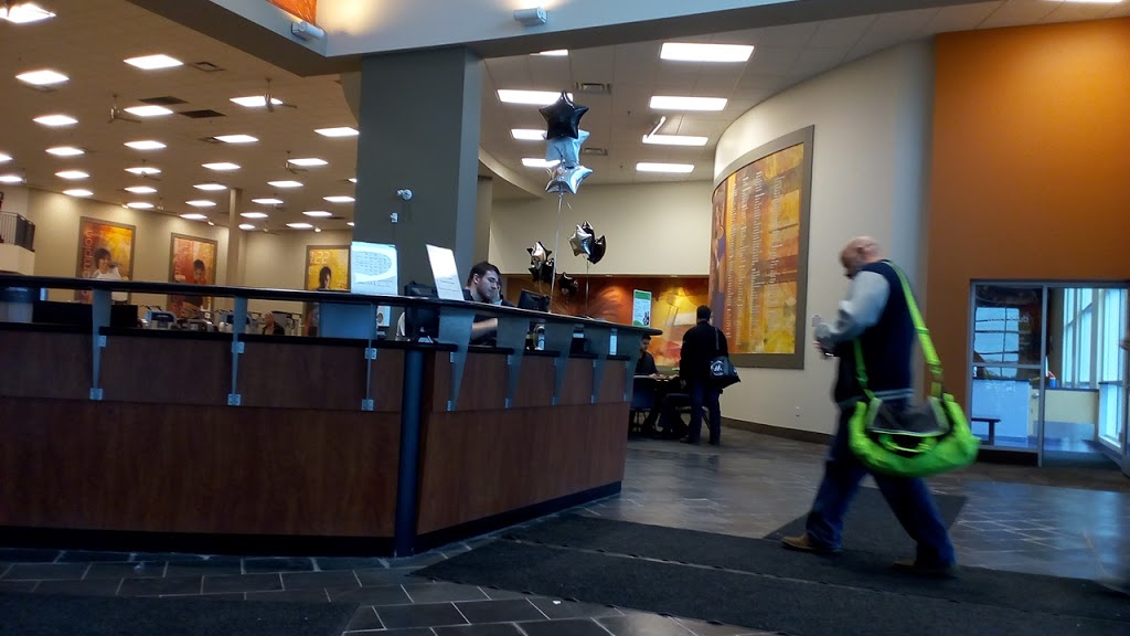 LA Fitness | SmartCentres Burlington North, 3011 Appleby Line, Burlington, ON L7M 0V7, Canada | Phone: (905) 319-1771