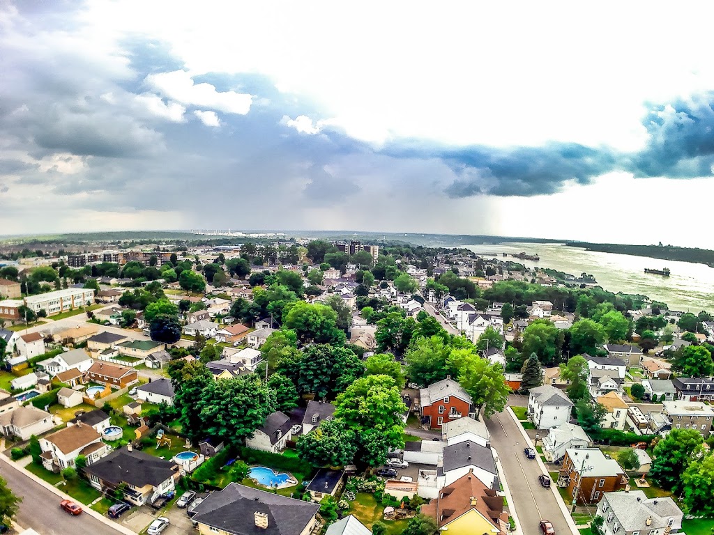 École Charles-Rodrigue | 5485 Rue Saint-Georges, Lévis, QC G6V 4M7, Canada | Phone: (418) 838-8571