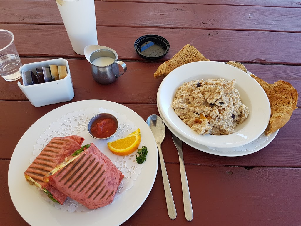 Oyster Bay Café | 611 Oyster Bay Dr, Ladysmith, BC V9G 1A7, Canada | Phone: (250) 924-2245