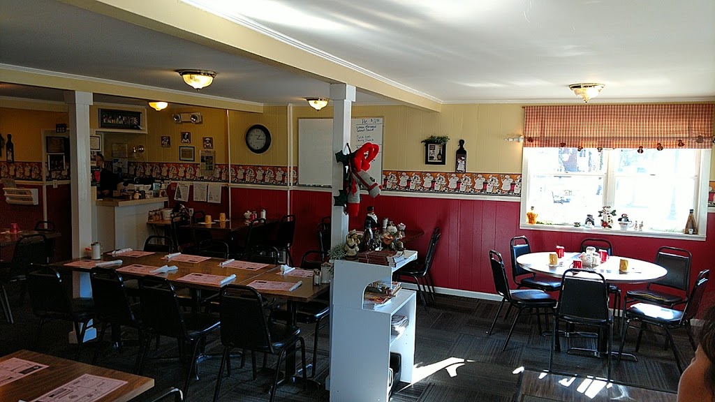 Marys Diner | 14 S Ridge St, Port Sanilac, MI 48469, USA | Phone: (810) 622-9377