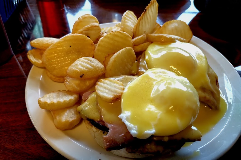 Barnacle Bills | 47 Grand Ave S, Cambridge, ON N1S 2L8, Canada | Phone: (519) 623-5000