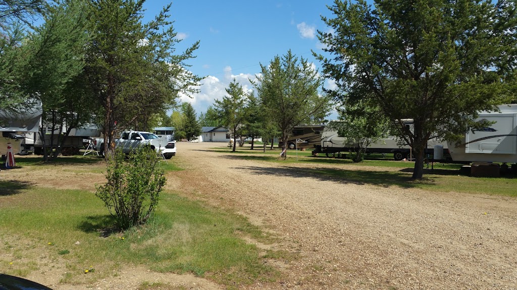 Blueberry Hill RV Park and Storage | lodging | Highway 813, Athabasca, AB T0G 0R0, Canada | 7806753733 OR +1 780-675-3733