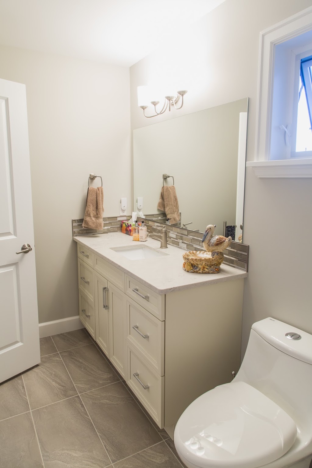 Emperor Homes Ltd. | 9392 Smiley Rd, Chemainus, BC V0R 1K4, Canada | Phone: (250) 324-4663