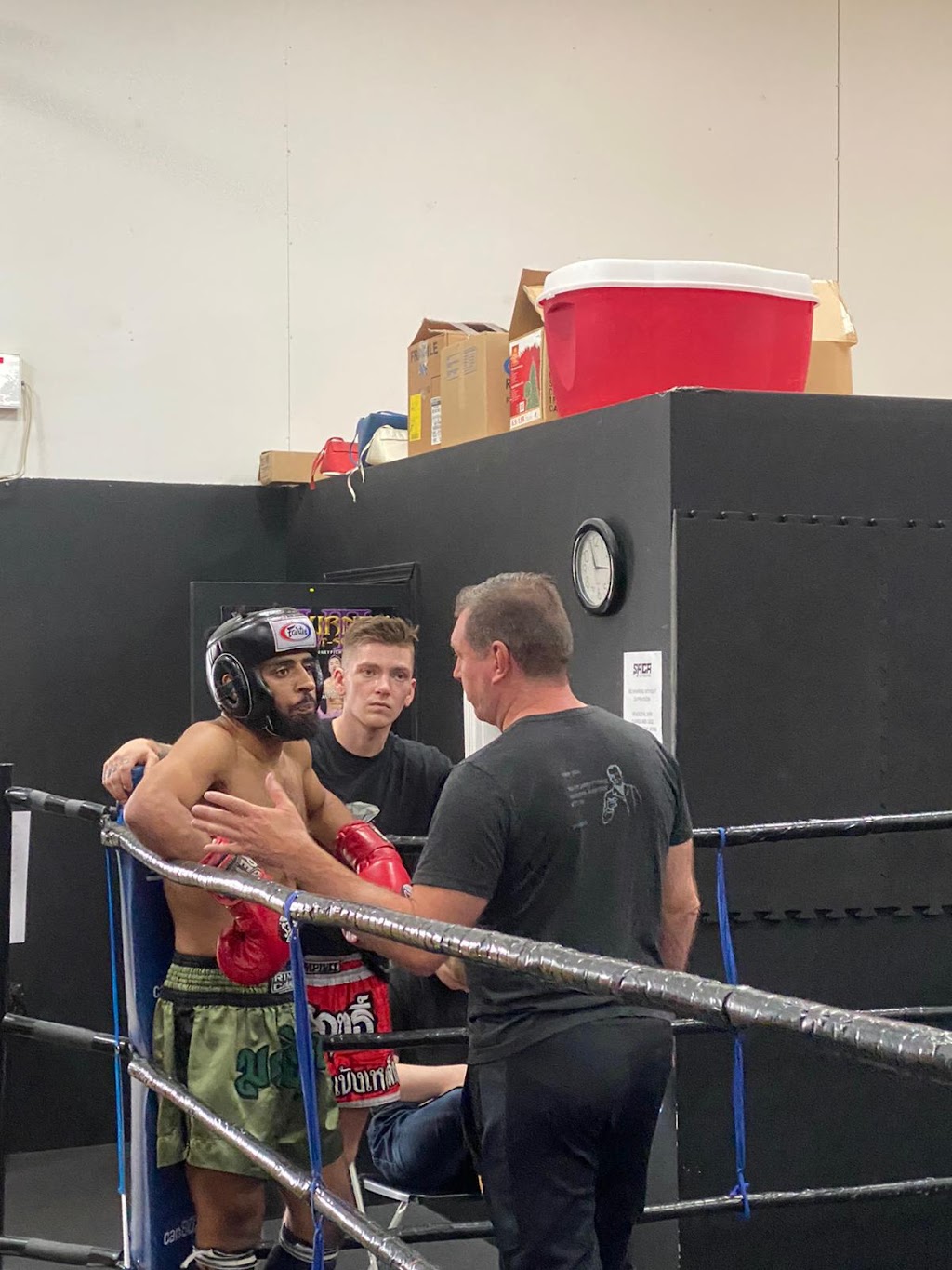 Arbeau Muay Thai | 5625 Dalcastle Hill NW, Calgary, AB T3A 2A2, Canada | Phone: (403) 554-0277