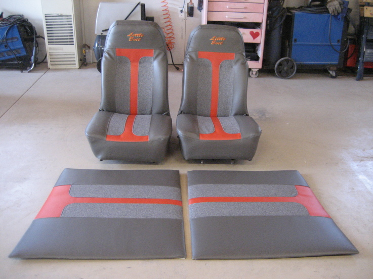 Barcier Custom Canvas | 724 Twiddy Rd, Madoc, ON K0K 2K0, Canada | Phone: (613) 827-6964