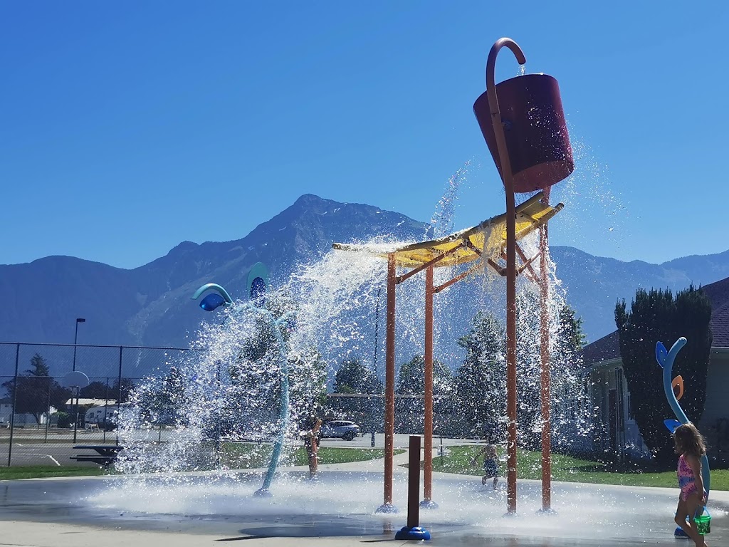 Centennial Spray Park | 6660 Pioneer Ave, Agassiz, BC V0M 1A3, Canada | Phone: (604) 796-8891