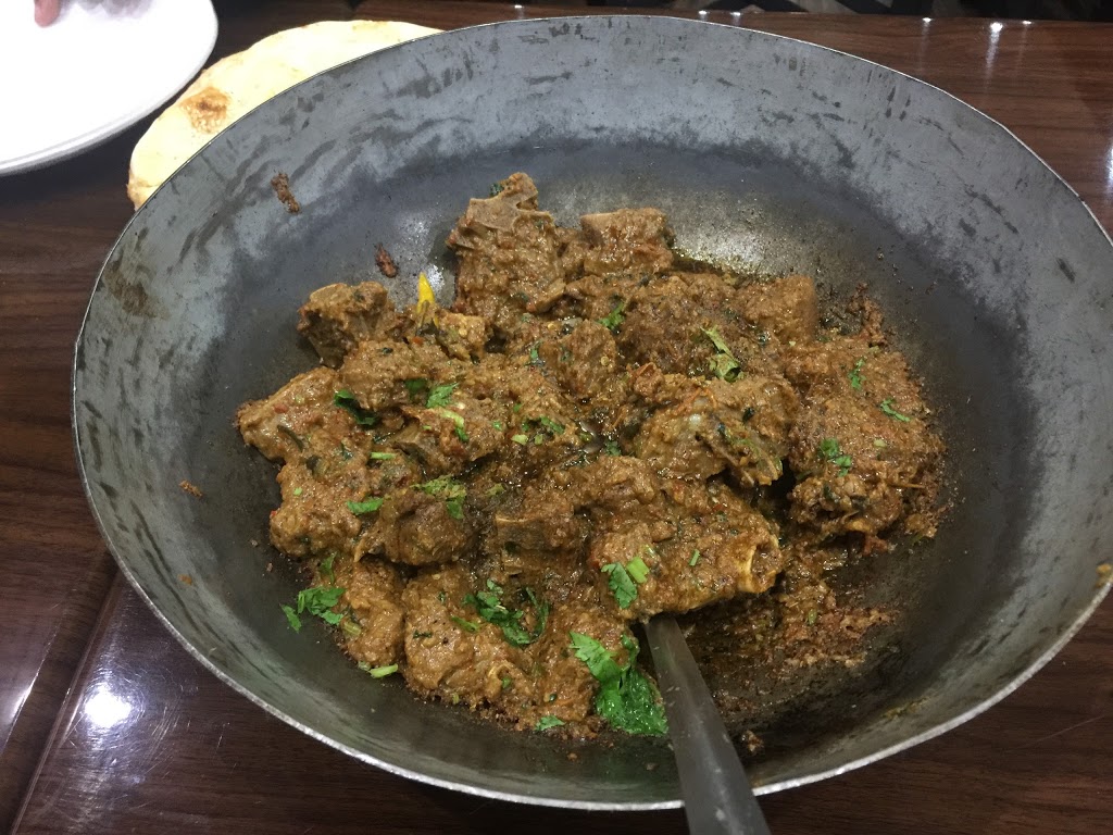Hot Plate | 69 Dundas St W, Mississauga, ON L5B 1H7, Canada | Phone: (905) 848-4100
