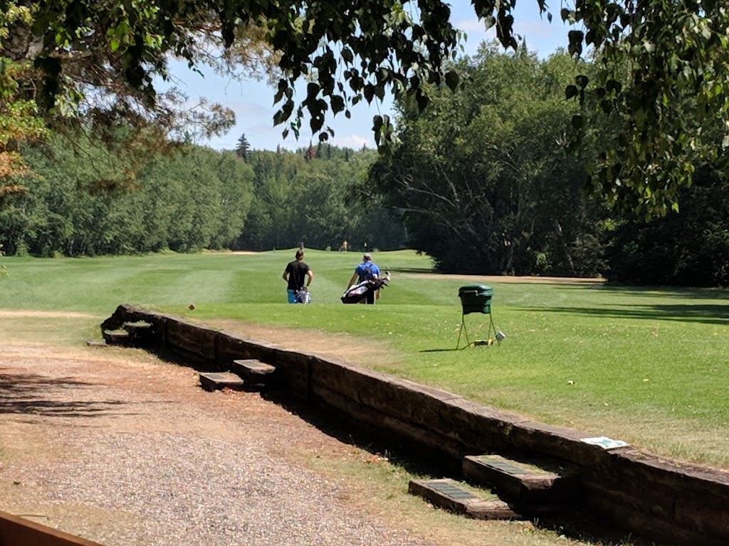 Victoria Beach Golf Club | Victoria Beach, MB R0E 2A0, Canada | Phone: (204) 756-2435