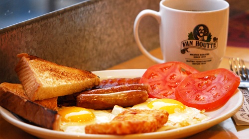 A&W Canada | 2271 Harvey Ave, Kelowna, BC V1Y 6H2, Canada | Phone: (250) 860-5488