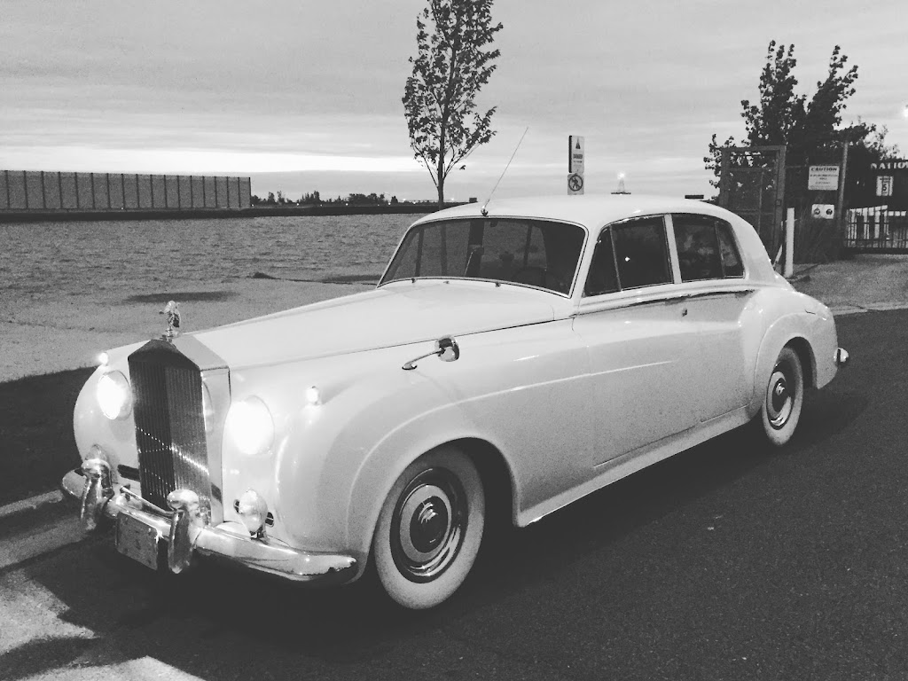 Rolls Royce Classic Limos | 1579 Applewood Rd, Mississauga, ON L5E 2M2, Canada | Phone: (647) 995-7725