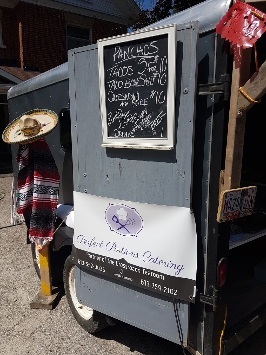Panchos Tacos | 102 Fallbrook Rd, Balderson, ON K0G 1A0, Canada | Phone: (613) 447-0643