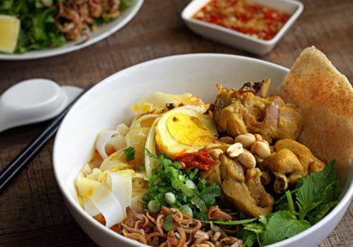 La Maison Da Nang | 5195 Victoria Dr, Vancouver, BC V5P 3V1, Canada | Phone: (604) 732-2182