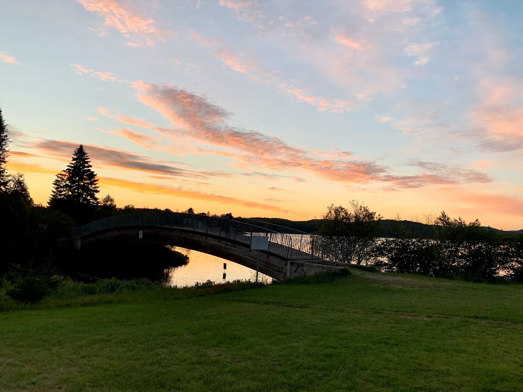 Camping Sainte-Véronique | 320 Ch du Tour du Lac Tibériade, Rivière-Rouge, QC J0T 1T0, Canada | Phone: (819) 275-2155