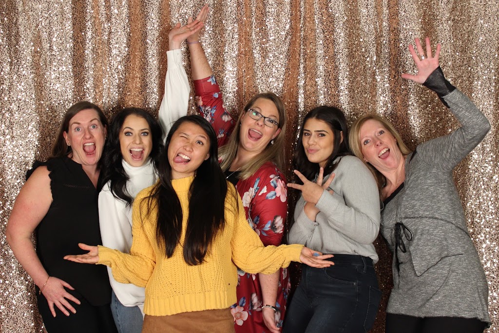 fotobüth - Photo Booth Services | 933 Ormsby Wynd NW, Edmonton, AB T5T 6A9, Canada | Phone: (780) 667-0927
