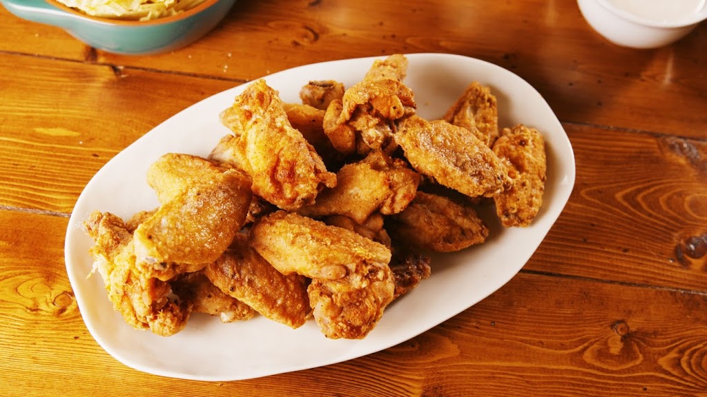 Kens Pizza & Wings | 1447 Water St, Peterborough, ON K9H 0C6, Canada | Phone: (705) 741-2404