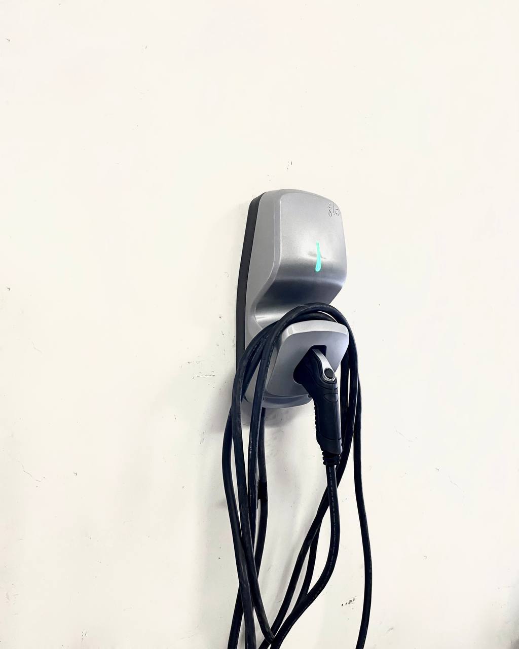 EZ-EV | 901 3rd St W #346, North Vancouver, BC V7P 3P9, Canada | Phone: (778) 833-3132