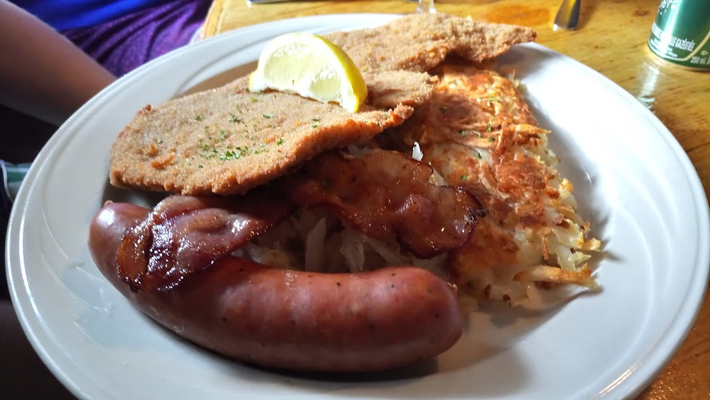 The Alphorn Restaurant | The Blue Mountains, ON L9Y 0K3, Canada | Phone: (705) 445-8882