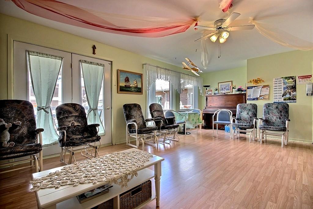 Domaine Centre Ville | 451 Avenue Larocque, Grand-Mère, QC G9T 2E7, Canada | Phone: (819) 852-5223