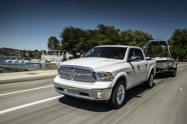 Chicoutimi Chrysler Dodge Jeep Inc. | 829 Bd Talbot, Chicoutimi, QC G7H 4B5, Canada | Phone: (418) 549-2873