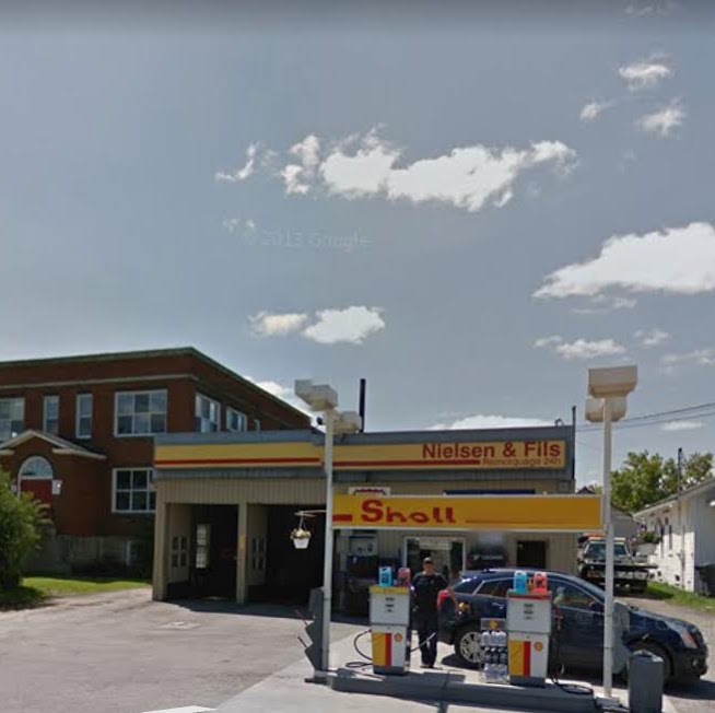 Nielsen & Son Service Station | 53 Rue de Cookshire, Sawyerville, QC J0B 3A0, Canada | Phone: (819) 889-2964