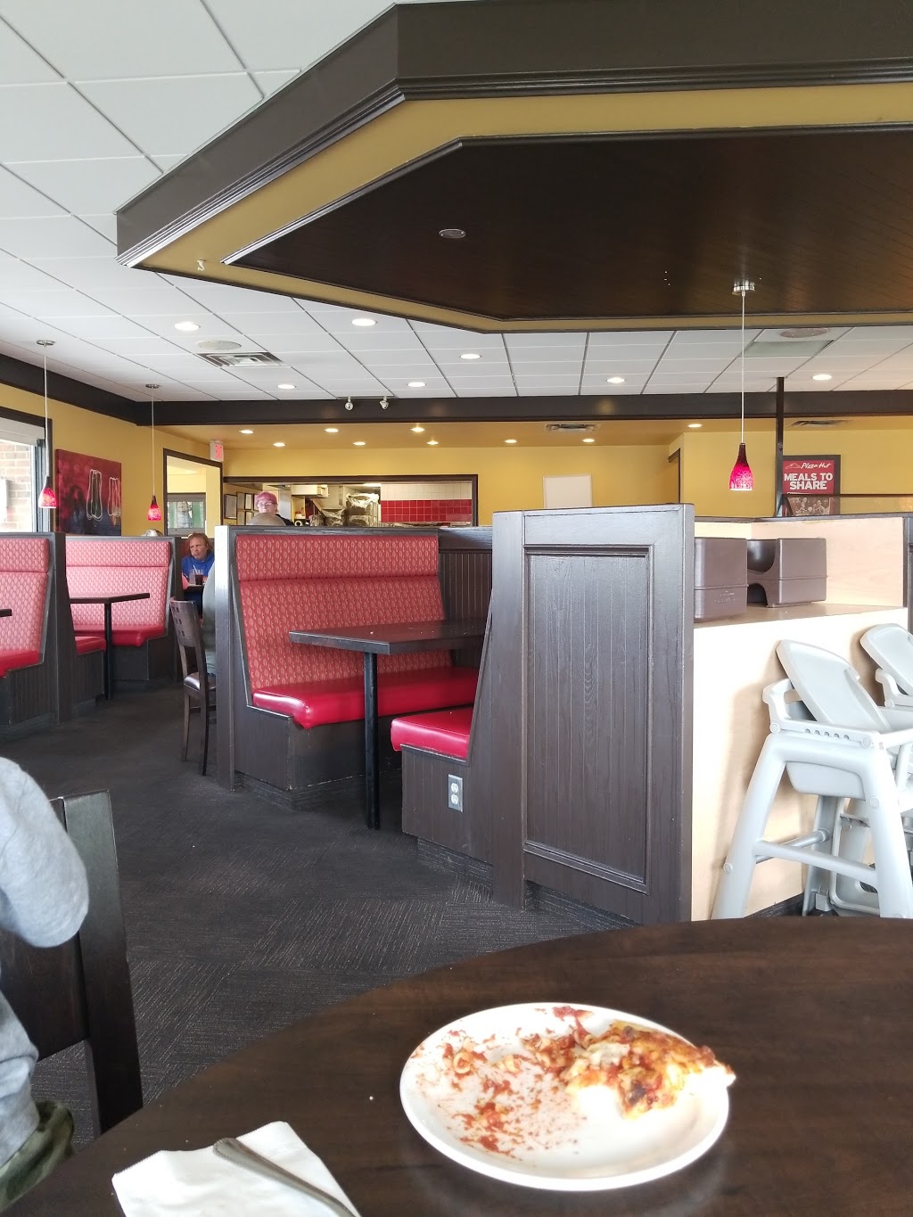 Pizza Hut | 4710 17 Ave SE, Calgary, AB T2A 0V1, Canada | Phone: (403) 310-1010