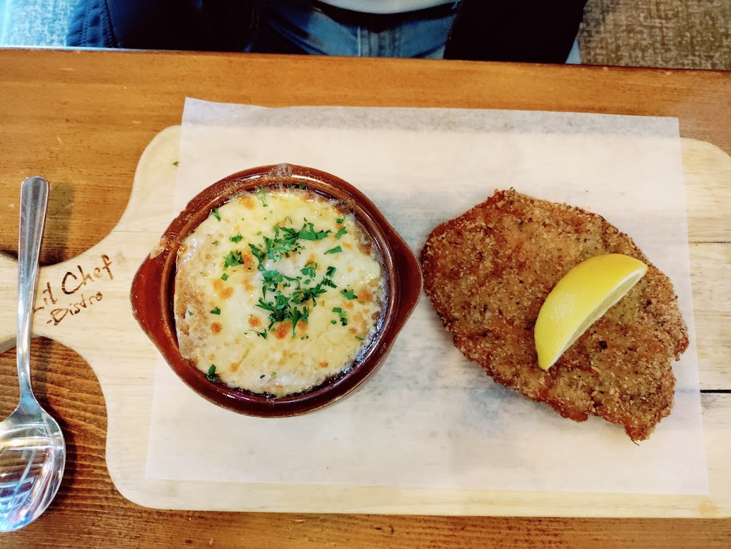 Lil Chef Bistro | 40365 Tantalus Rd, Squamish, BC V0N 1T0, Canada | Phone: (604) 390-2433
