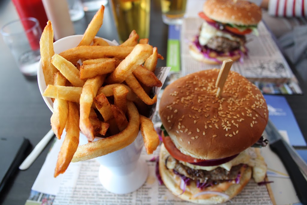 Bistreau Pub Péribonka | 360 Rue Édouard Niquet, Péribonka, QC G0W 2G0, Canada | Phone: (418) 374-2424