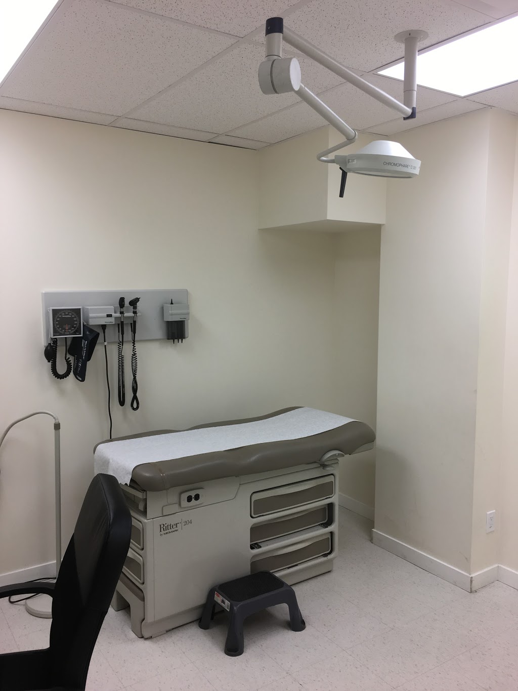 monarch-park-clinic-100-688-coxwell-ave-toronto-on-m4c-3b7-canada