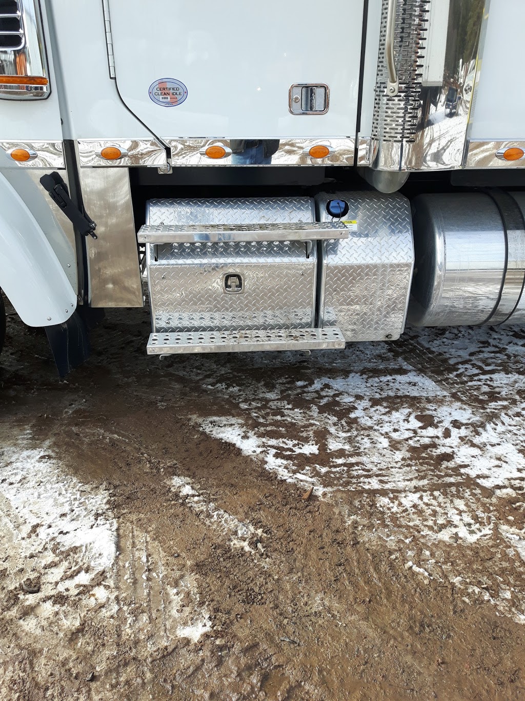 Brookside Body Shop | 73 Brookside Branch Rd, Brookside, NS B6L 2A7, Canada | Phone: (902) 895-6001